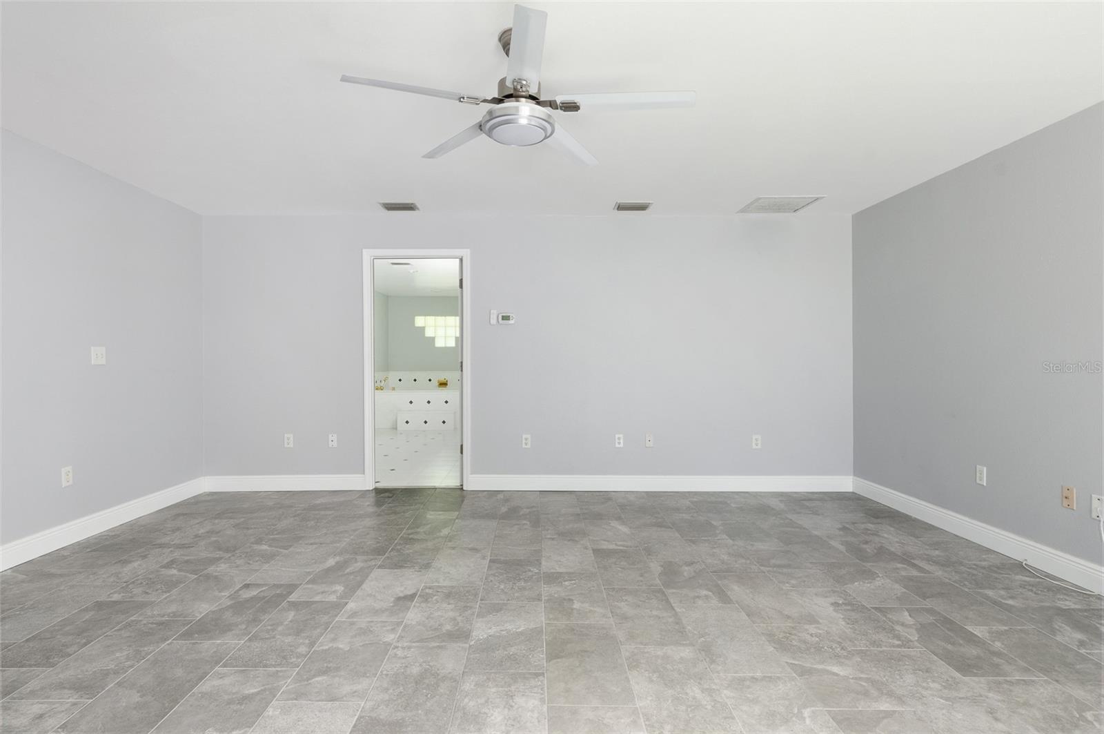Image 19 of 48 For 8515 Merrimoor Boulevard