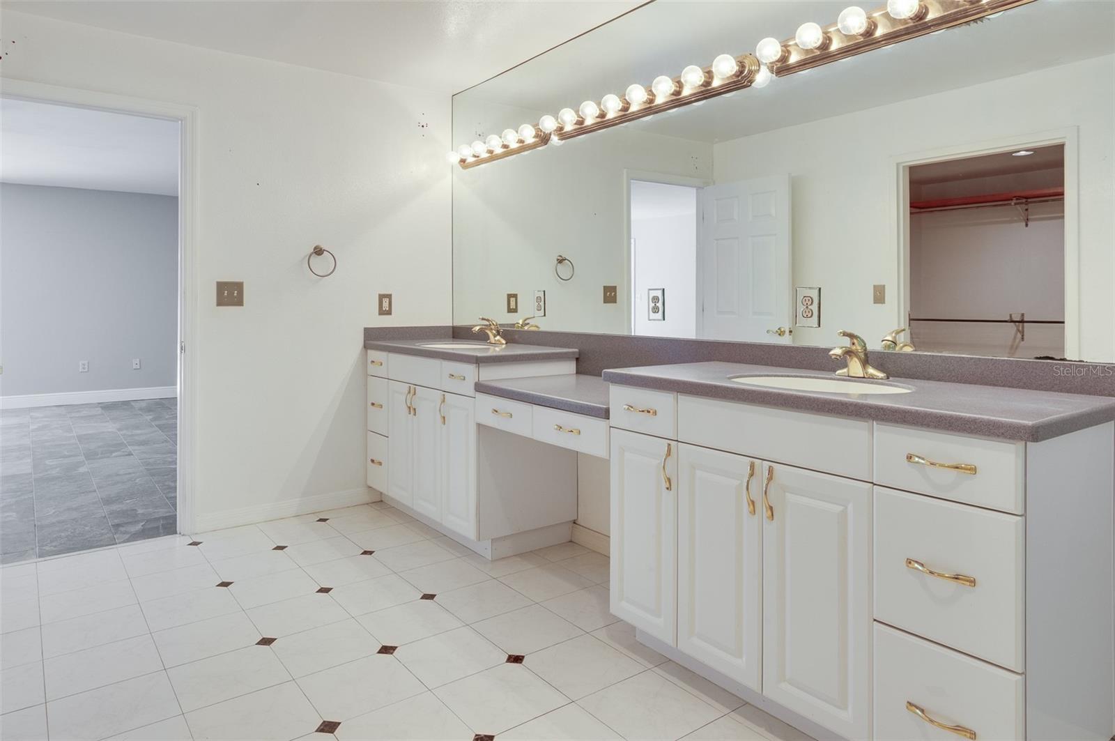 Image 23 of 48 For 8515 Merrimoor Boulevard