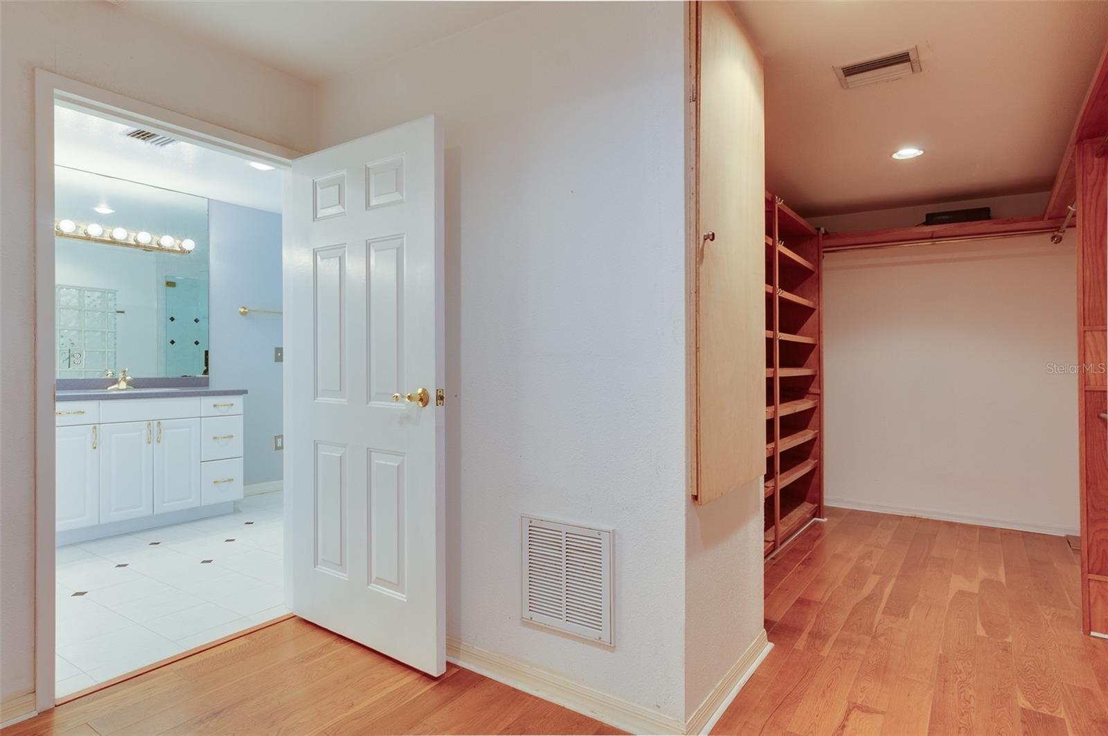 Image 24 of 48 For 8515 Merrimoor Boulevard