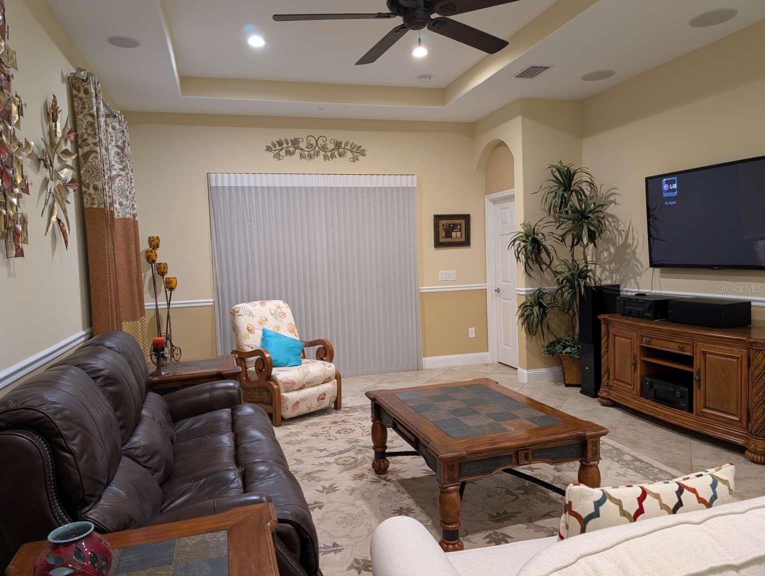 Image 19 of 48 For 20903 Amanda Oak Court