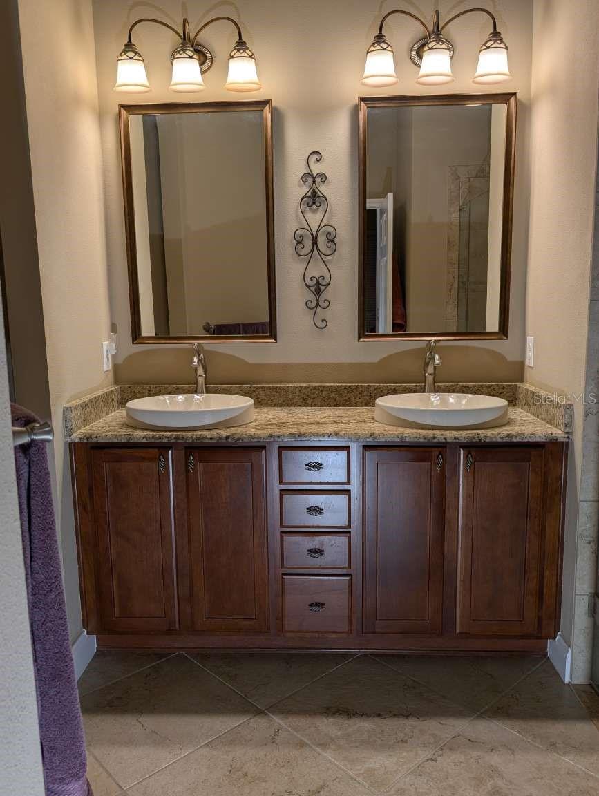 Image 26 of 48 For 20903 Amanda Oak Court