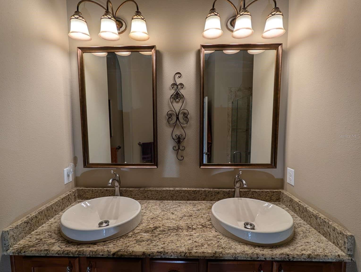 Image 27 of 48 For 20903 Amanda Oak Court