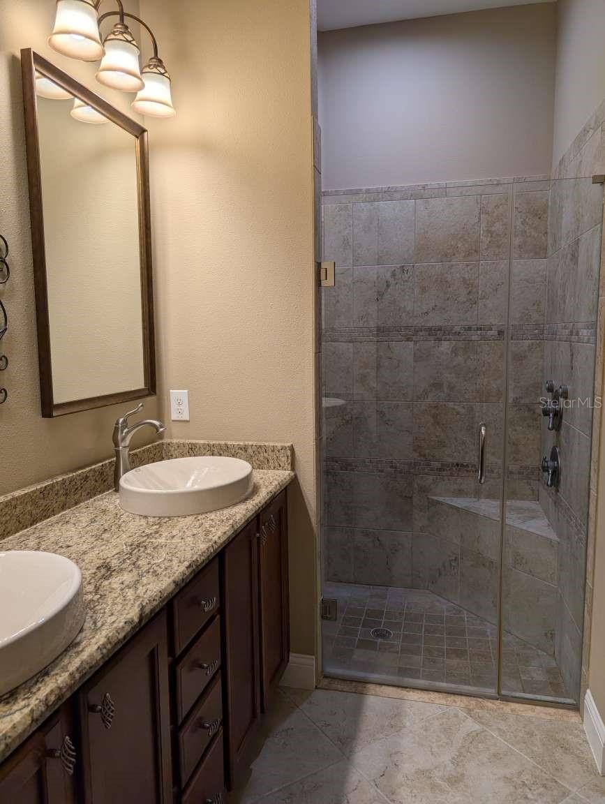 Image 28 of 48 For 20903 Amanda Oak Court