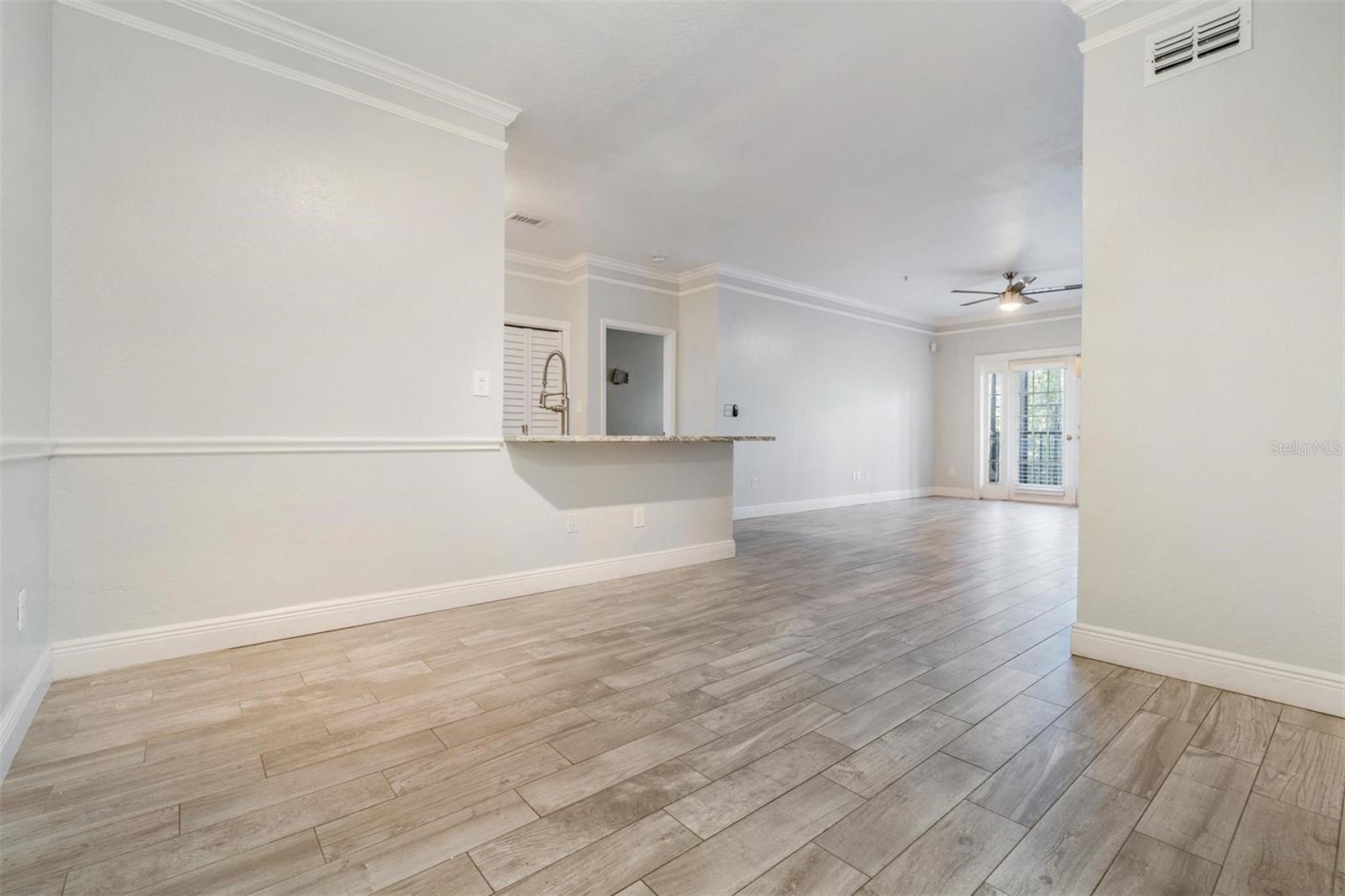Image 23 of 60 For 4306 Bayside Village Drive 104