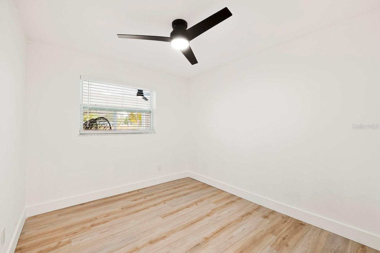 Image 25 of 42 For 1886 San Mateo Drive