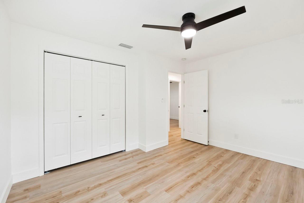 Image 28 of 42 For 1886 San Mateo Drive