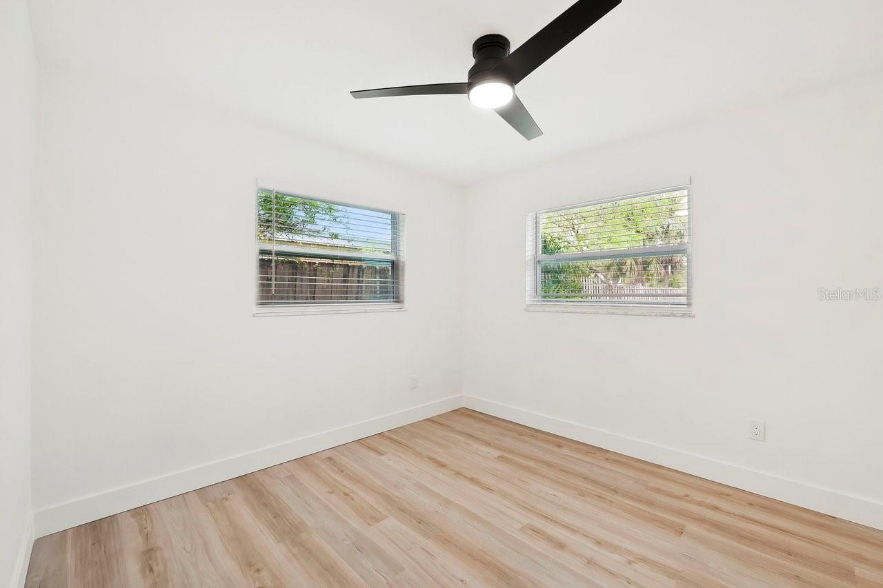Image 29 of 42 For 1886 San Mateo Drive