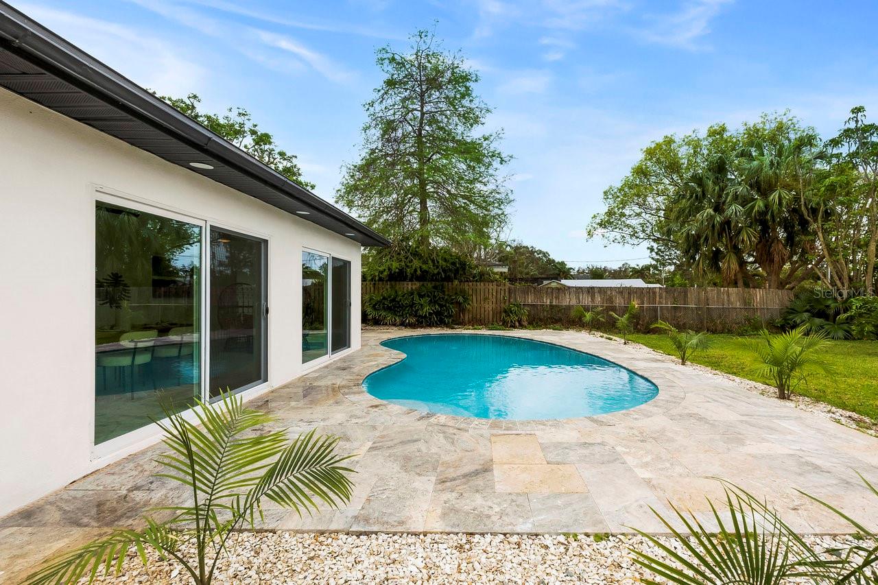 Image 32 of 42 For 1886 San Mateo Drive