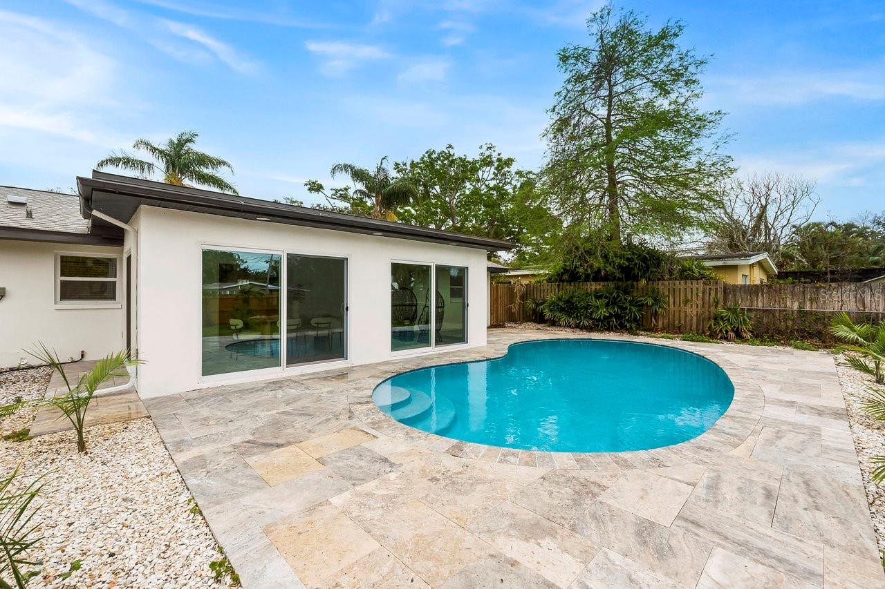 Image 33 of 42 For 1886 San Mateo Drive