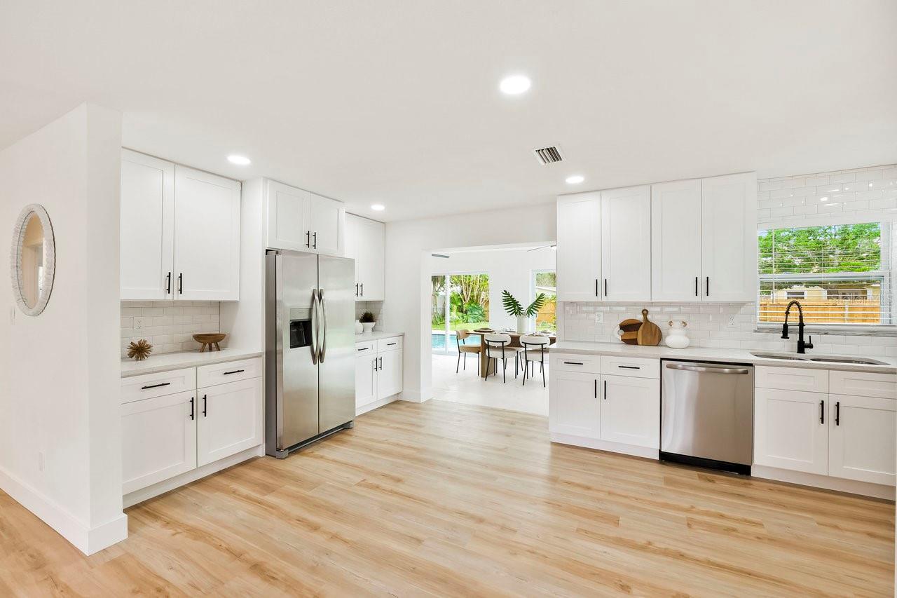 Image 6 of 42 For 1886 San Mateo Drive