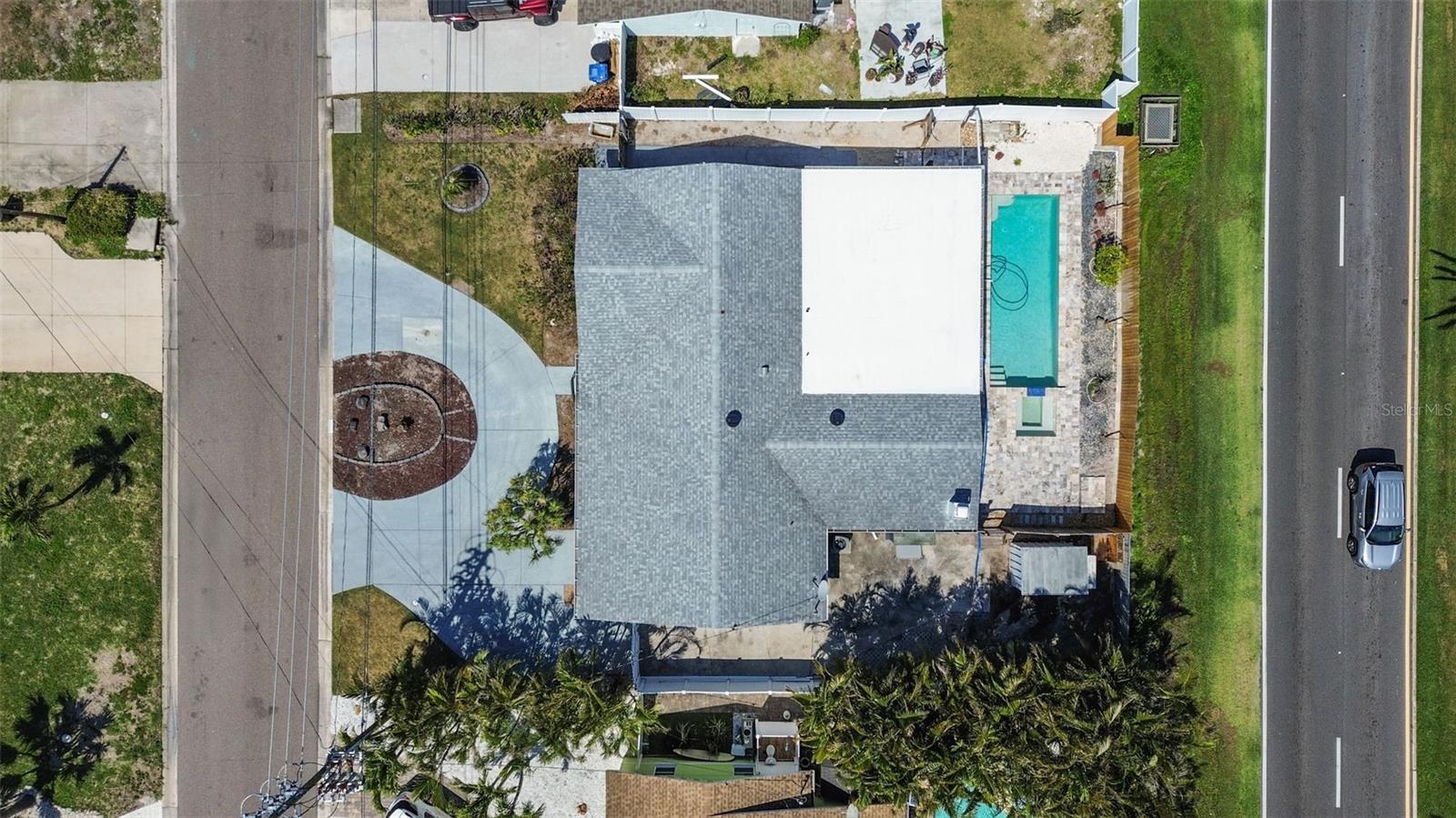 Image 13 of 18 For 7919 Causeway Boulevard S