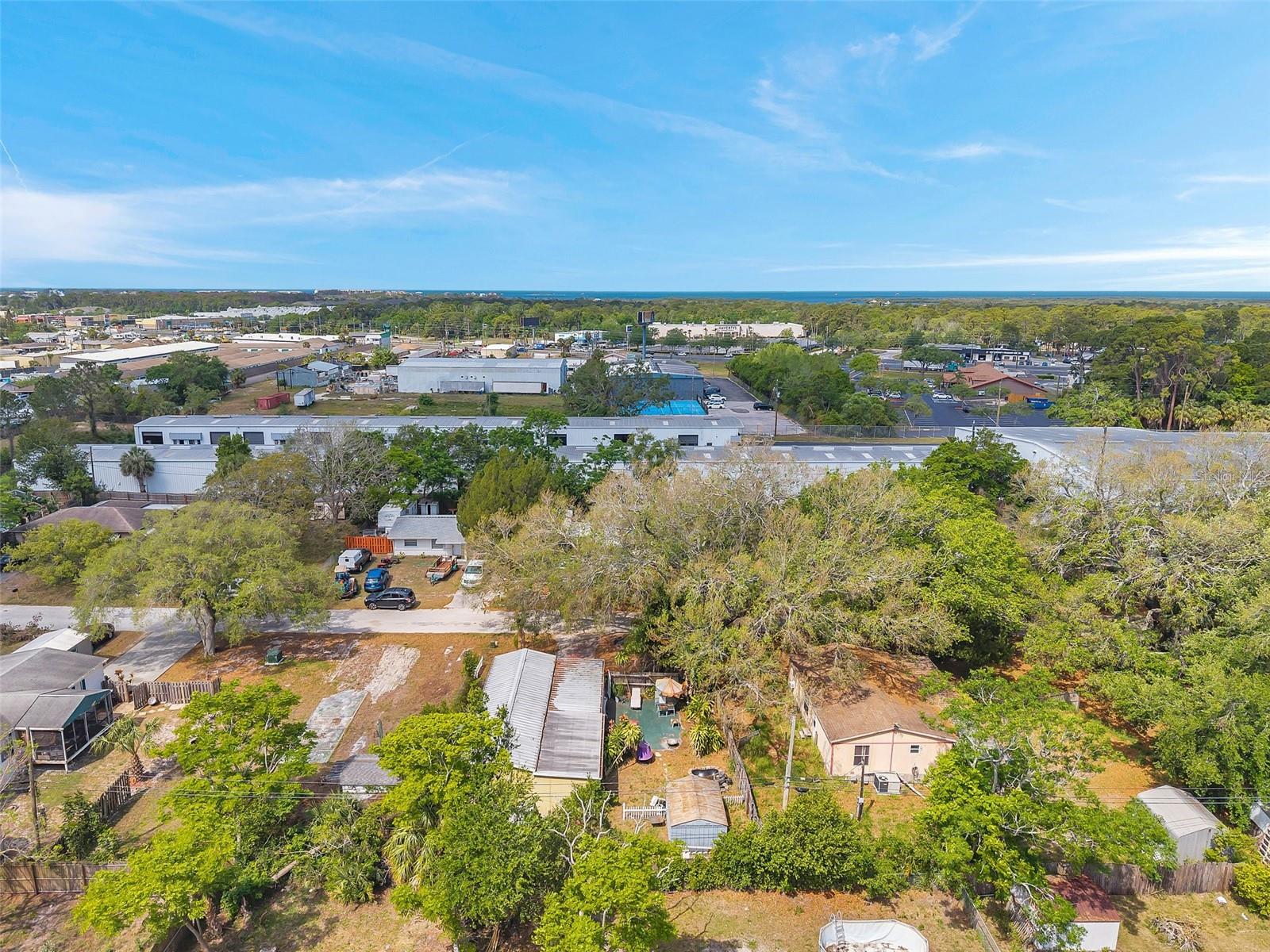 Listing photo id 39 for 8844 Mike Street