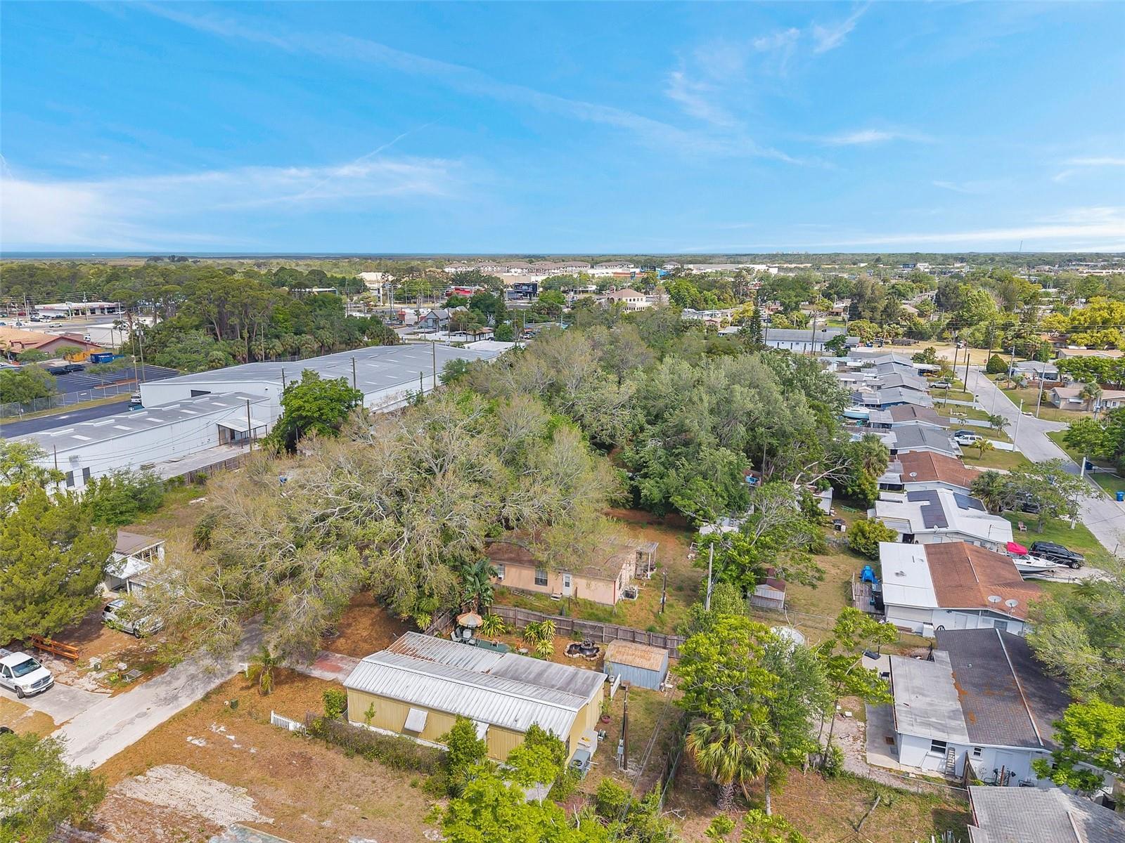 Listing photo id 40 for 8844 Mike Street