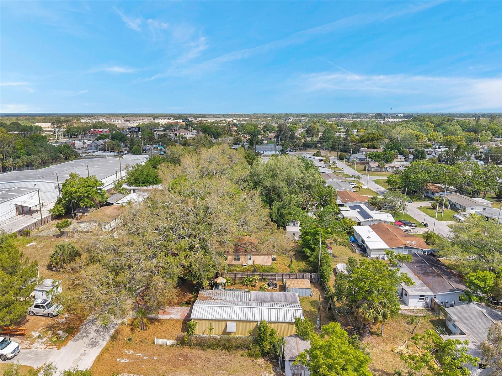 Listing photo id 41 for 8844 Mike Street