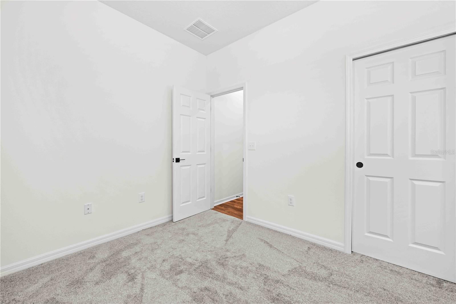 Image 21 of 39 For 37587 Mackenzie Drive
