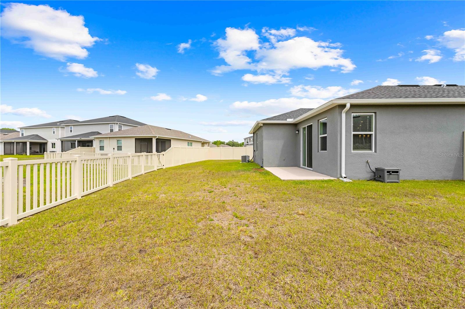 Image 4 of 39 For 37587 Mackenzie Drive