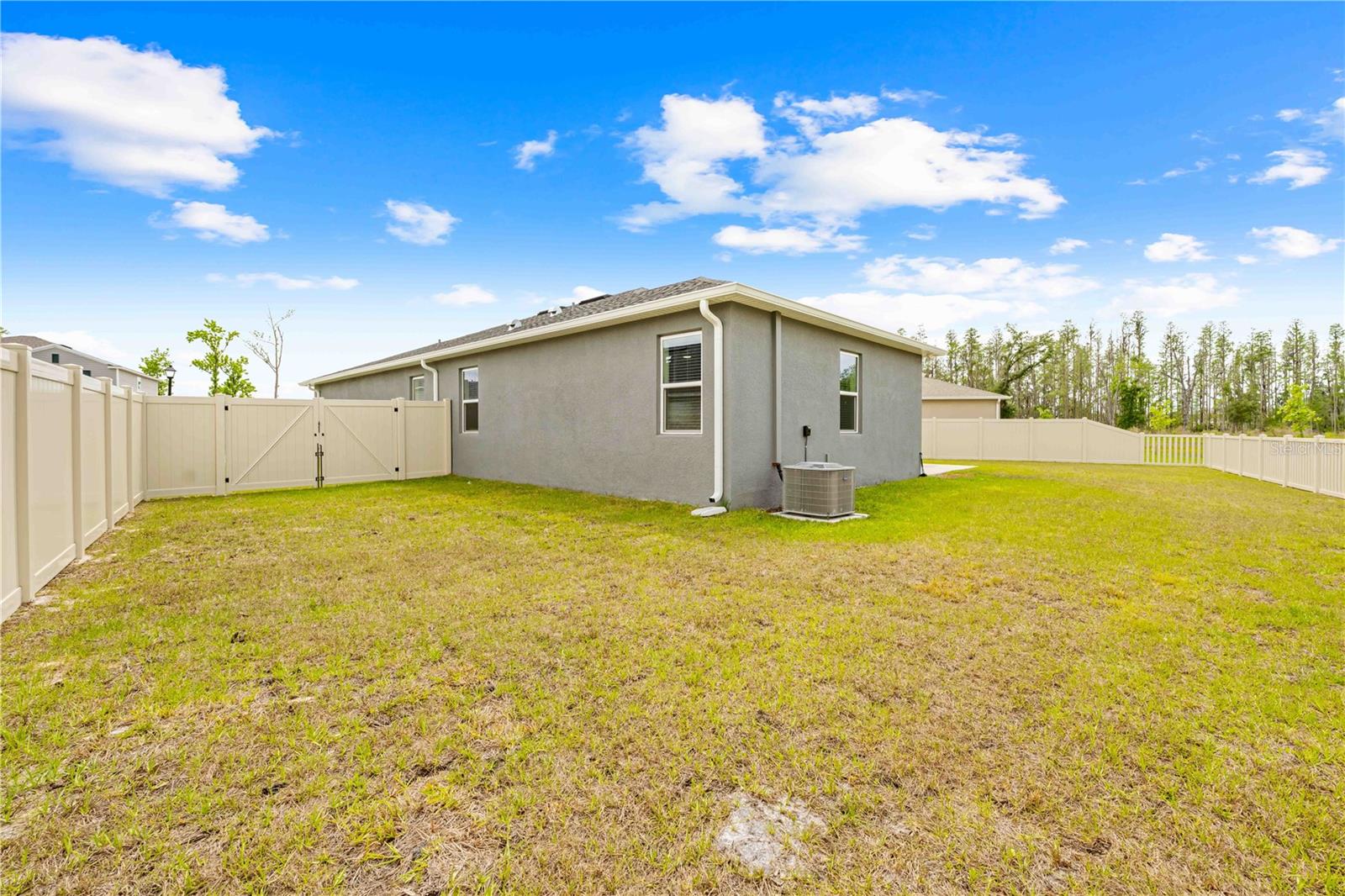 Image 6 of 39 For 37587 Mackenzie Drive