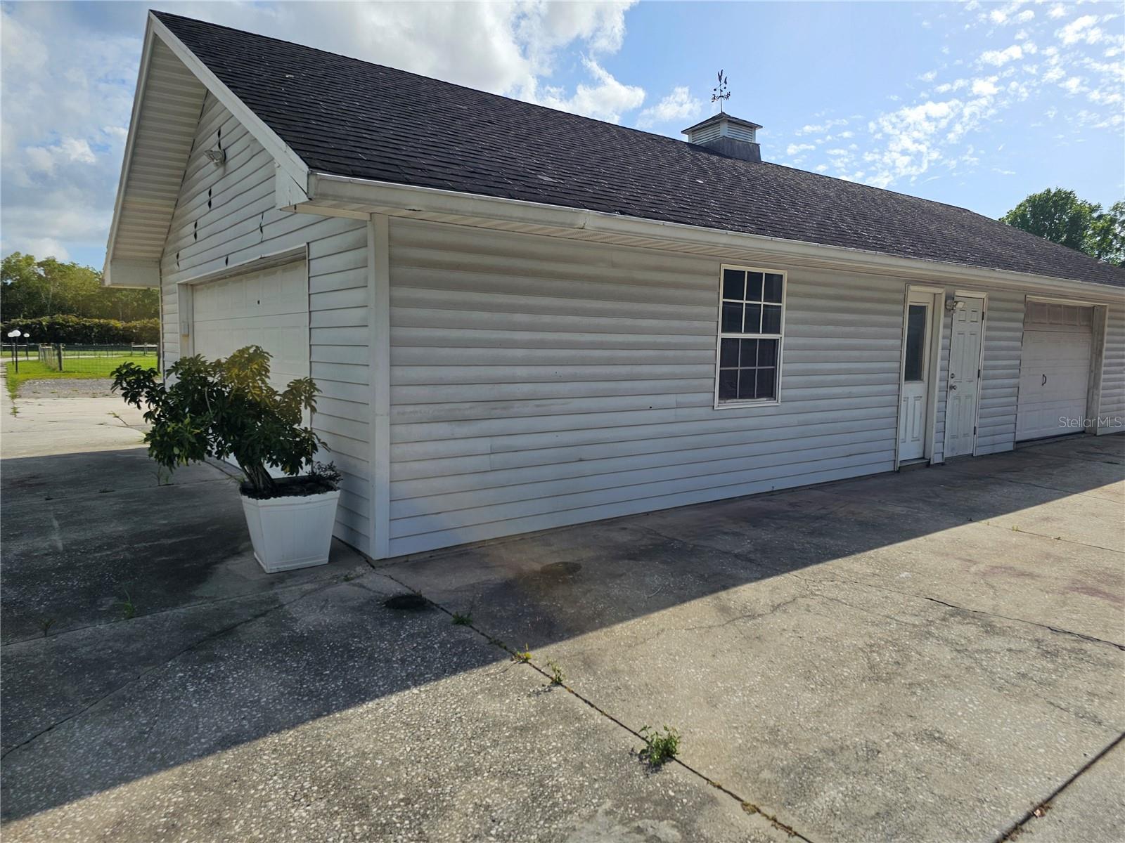 Listing photo id 18 for 3465 Keystone Road