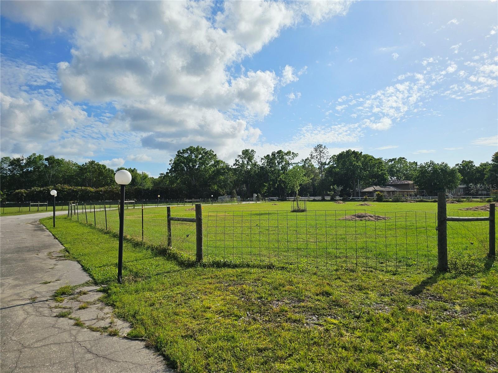 Listing photo id 6 for 3465 Keystone Road