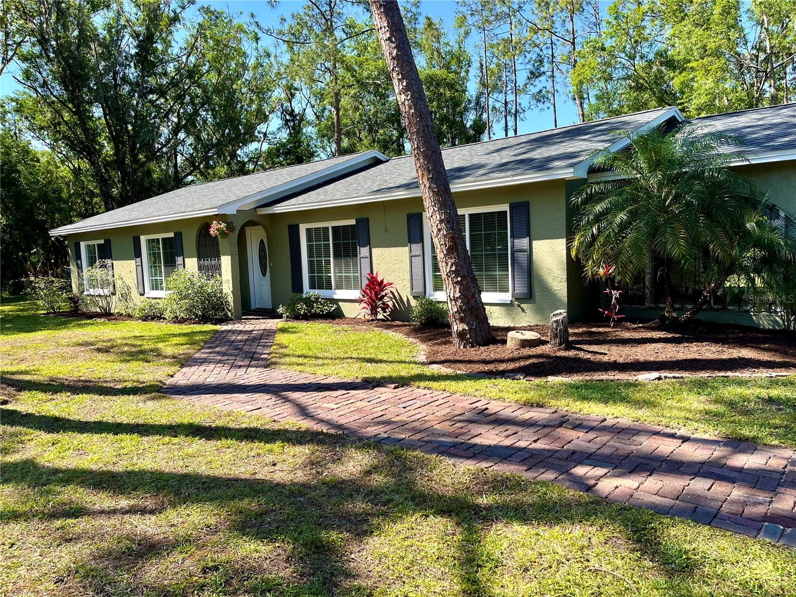 Image 3 of 62 For 4310 Lithia Pinecrest Road