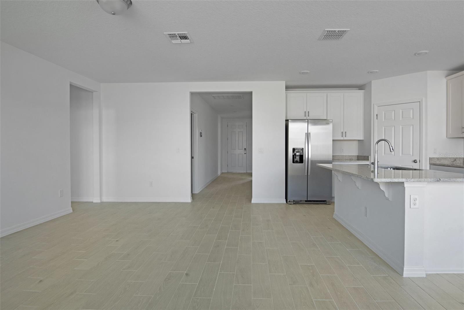 Image 14 of 20 For 1130 Foreshore Lane