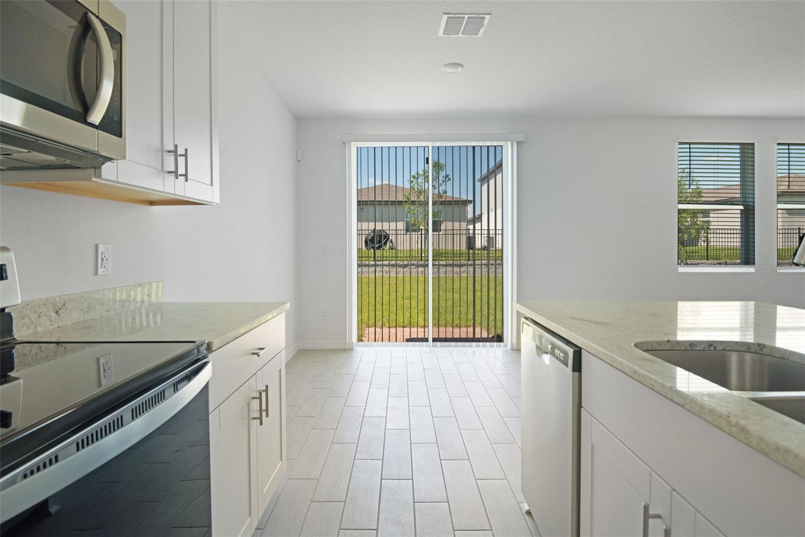 Image 7 of 20 For 1130 Foreshore Lane