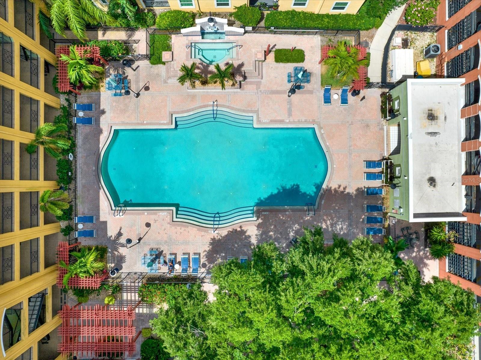 Listing photo id 19 for 1910 Palm Avenue 11216