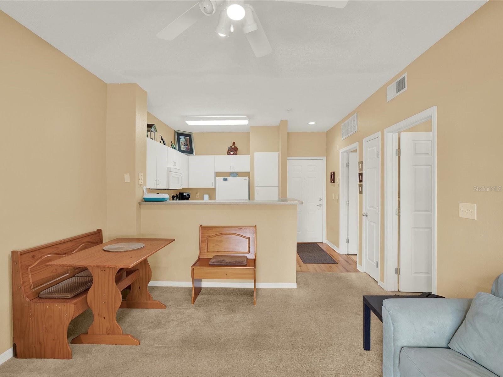 Listing photo id 4 for 1910 Palm Avenue 11216