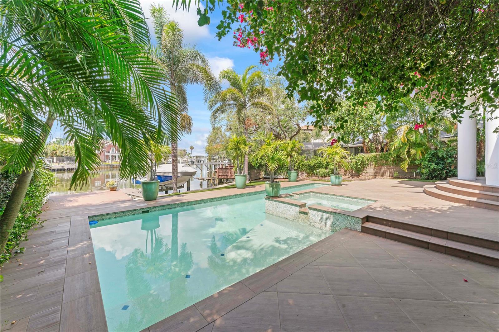 Image 84 of 99 For 90 Bahama Circle