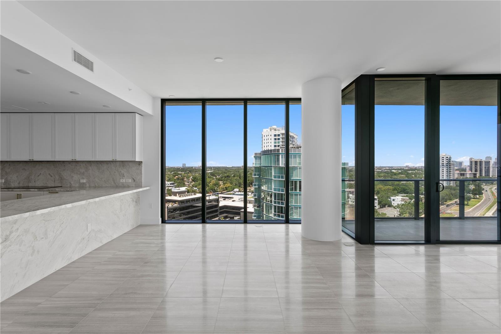 Image 20 of 91 For 2912 Santiago Street 1401