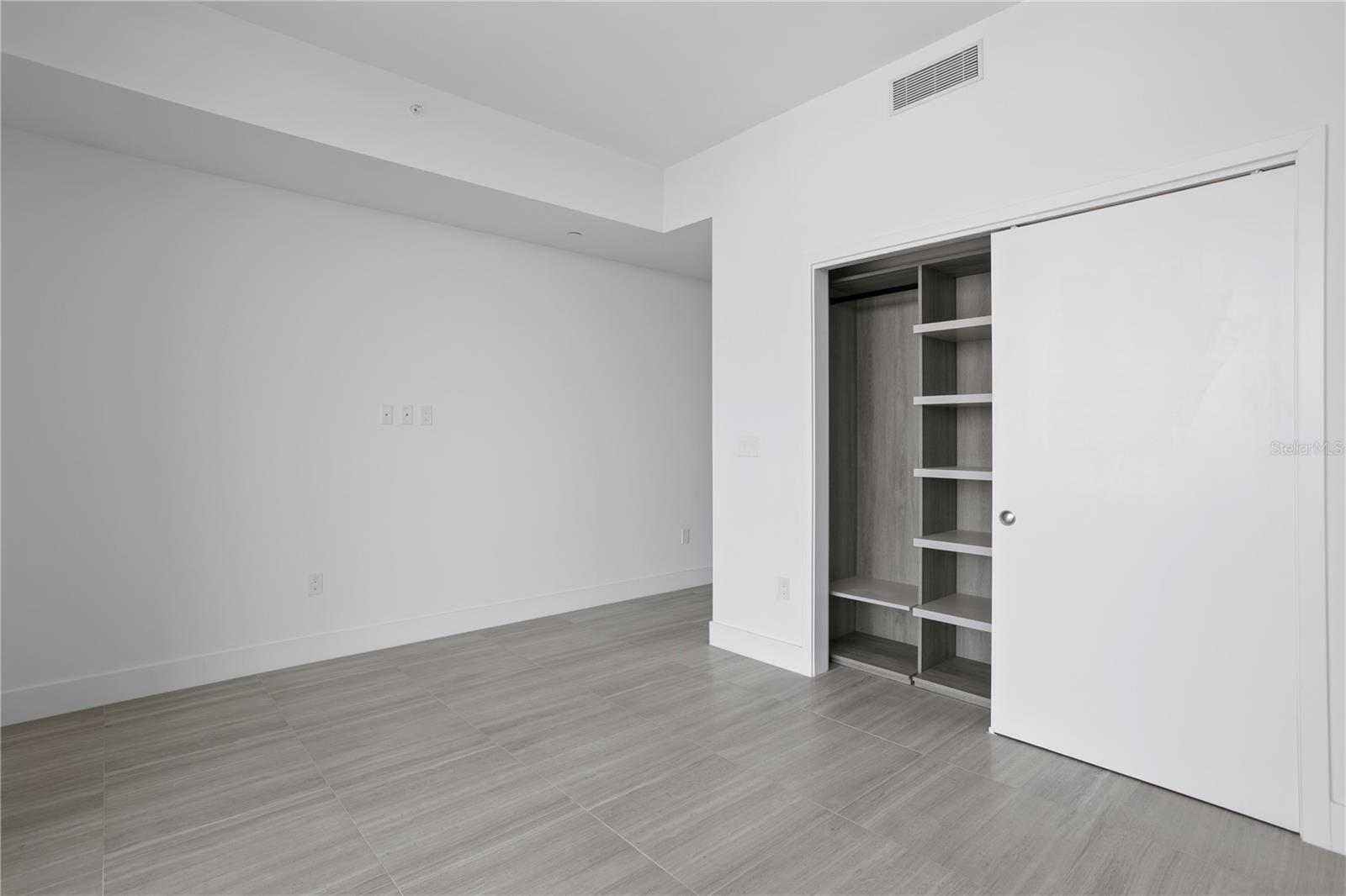 Image 50 of 91 For 2912 Santiago Street 1401