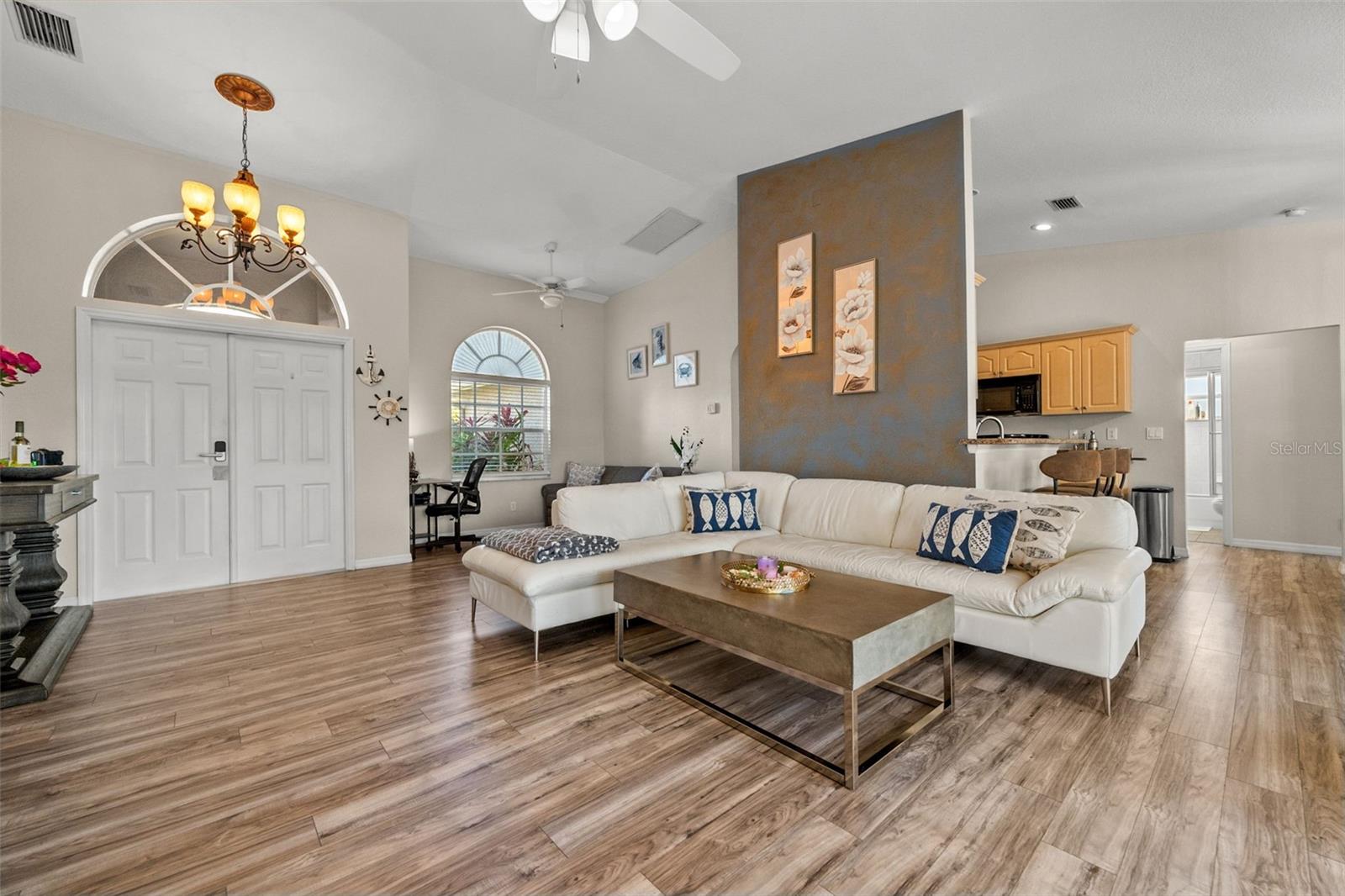 Image 11 of 37 For 7288 Castleberry Terrace