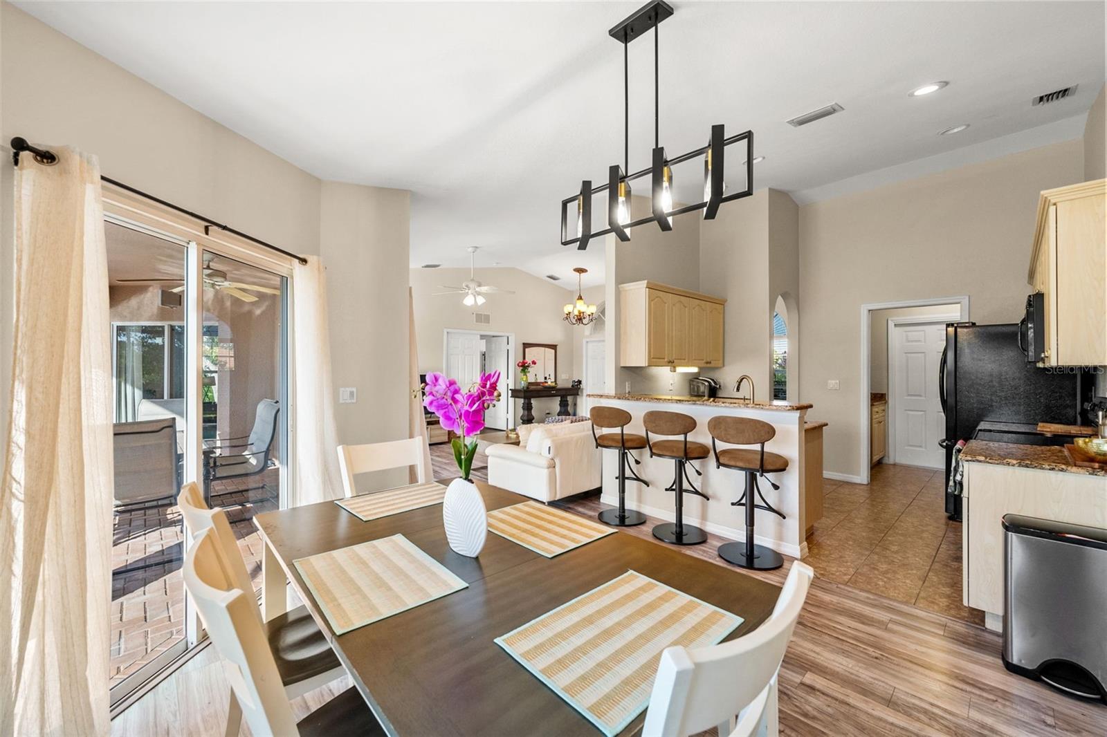 Image 15 of 37 For 7288 Castleberry Terrace