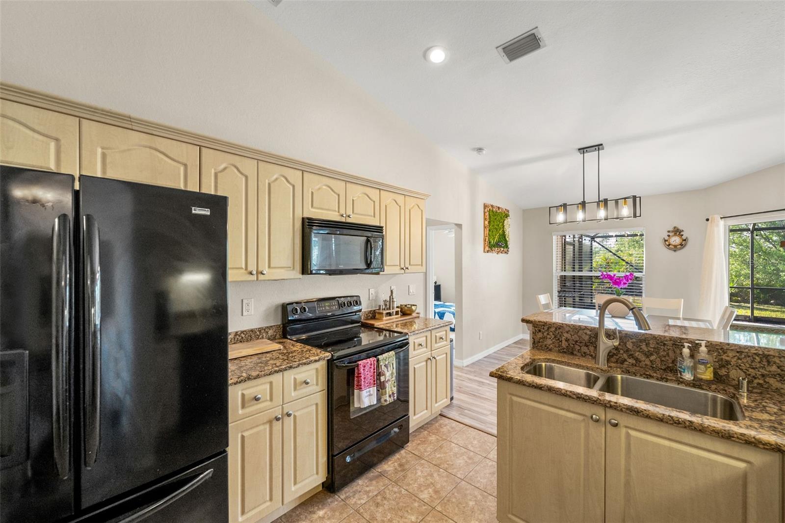 Image 17 of 37 For 7288 Castleberry Terrace