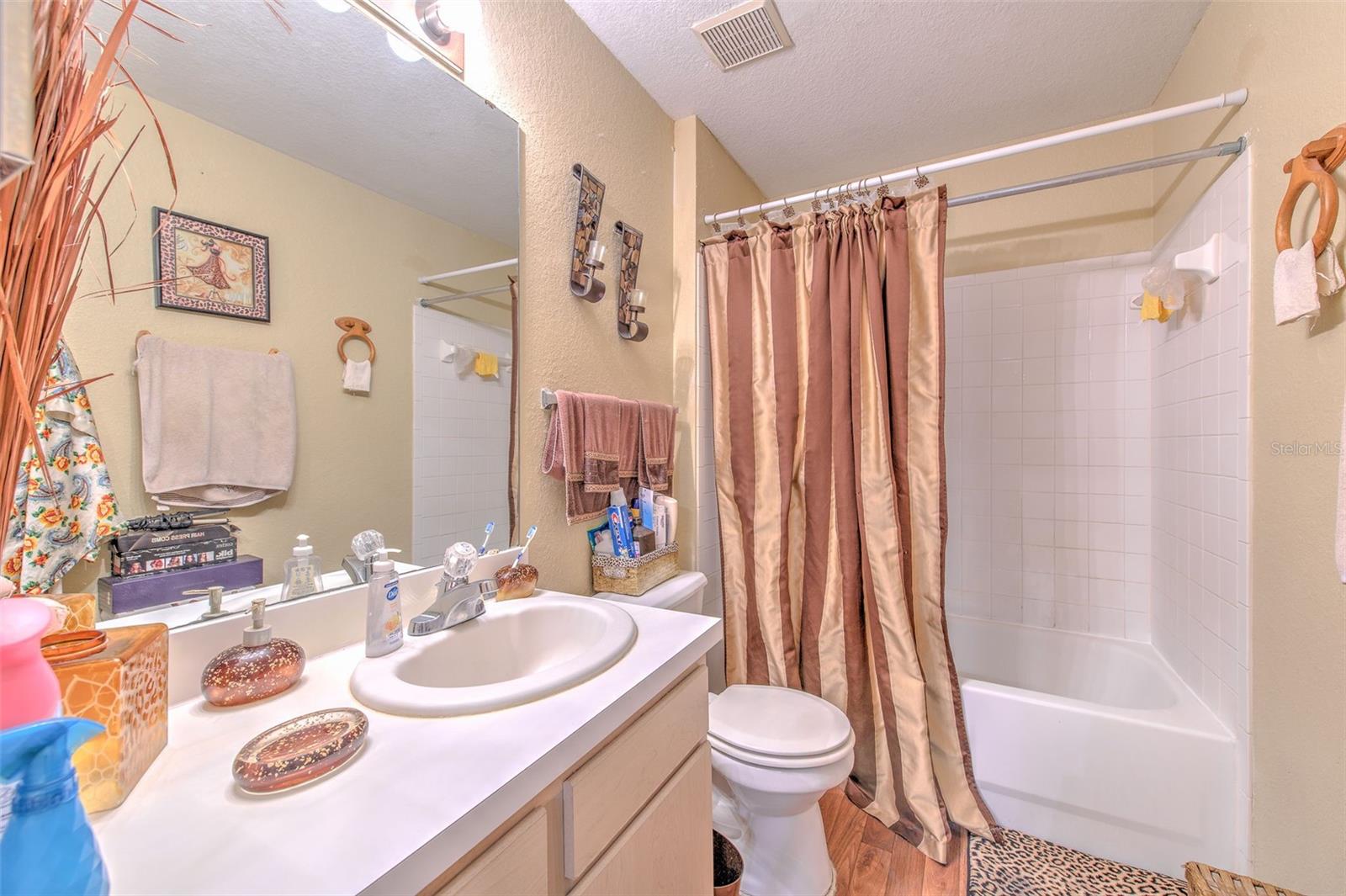 Image 20 of 28 For 13210 Arbor Isle Drive 207