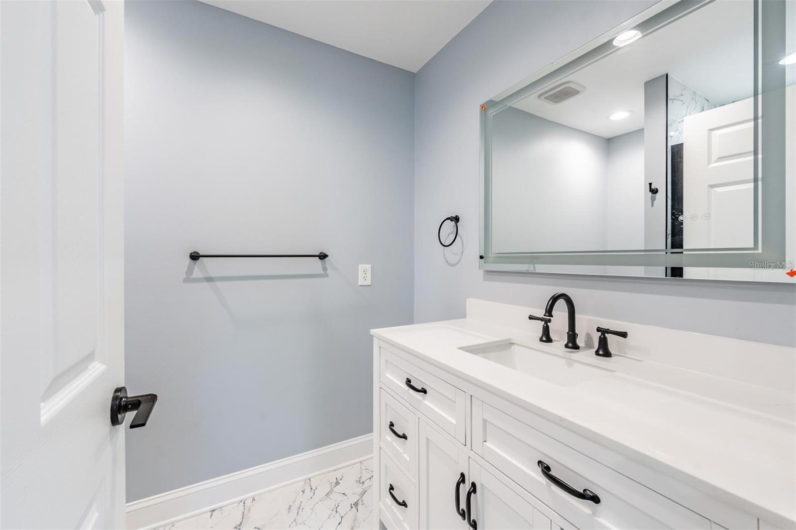 Image 10 of 14 For 4307 Woodfield Avenue