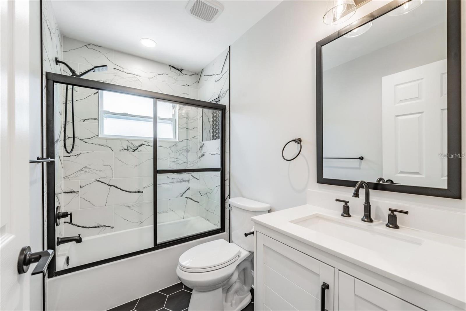Image 11 of 14 For 4307 Woodfield Avenue