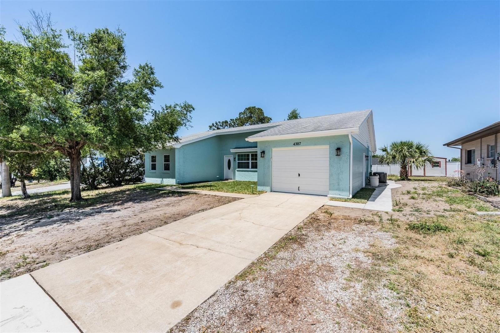 Image 2 of 14 For 4307 Woodfield Avenue