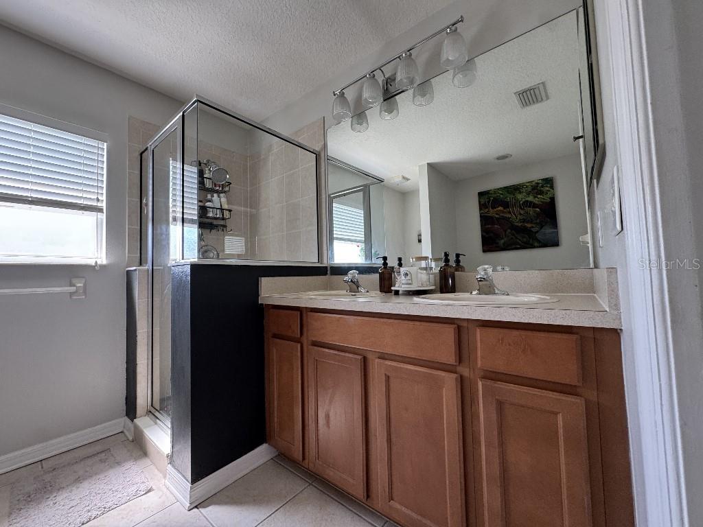 Image 12 of 22 For 15207 Searobbin Drive
