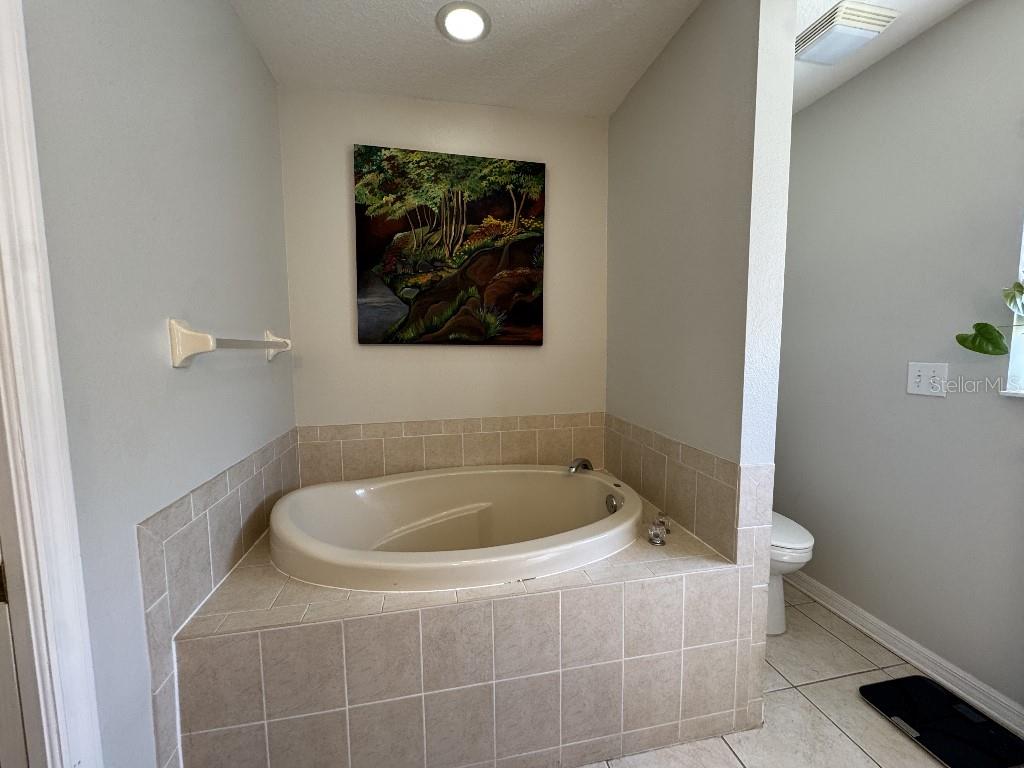 Image 13 of 22 For 15207 Searobbin Drive