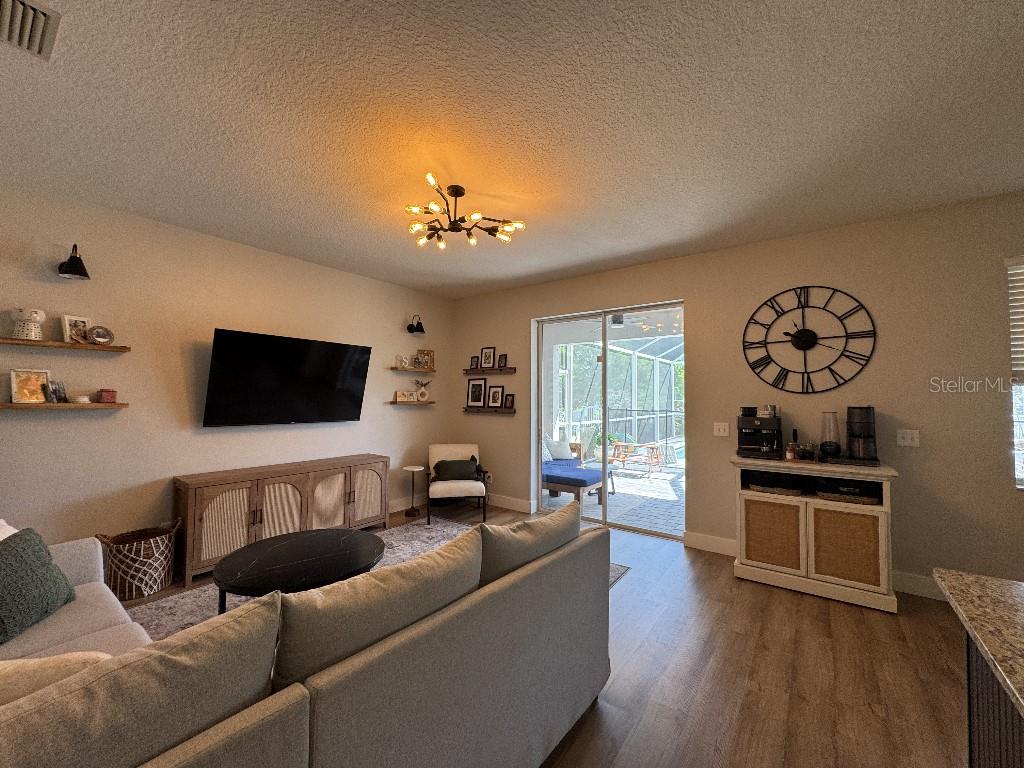 Image 4 of 22 For 15207 Searobbin Drive