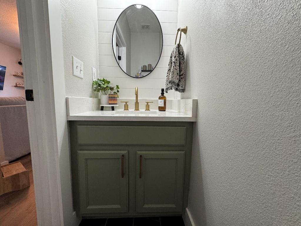Image 8 of 22 For 15207 Searobbin Drive