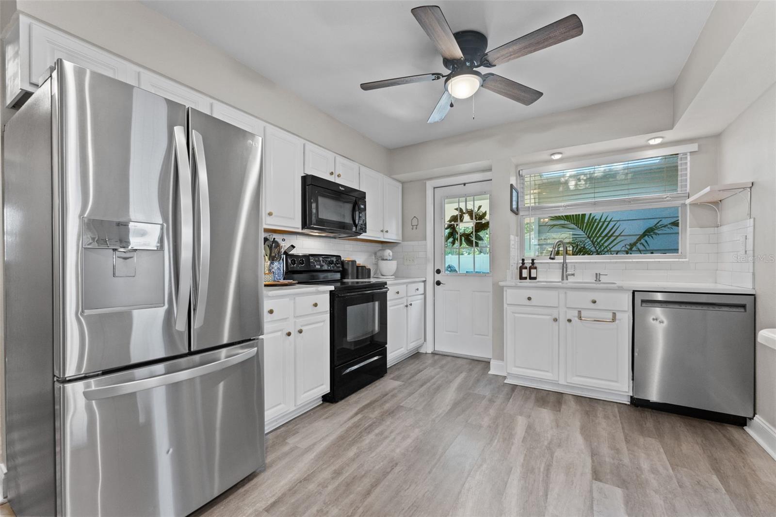 Image 13 of 40 For 5302 Himes Avenue