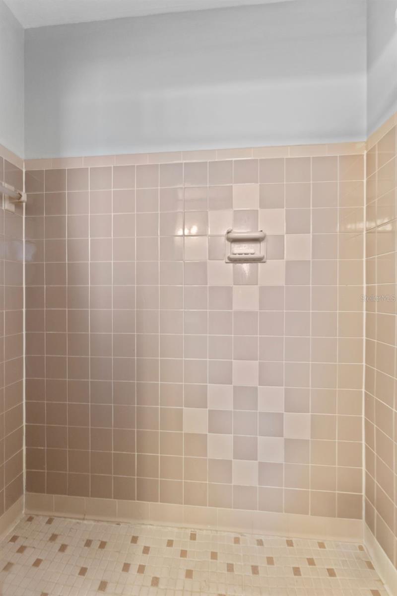 Image 26 of 40 For 5302 Himes Avenue