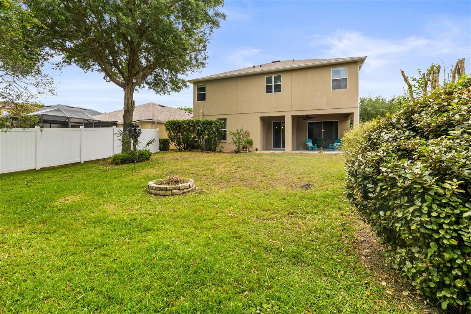 Image 28 of 33 For 18243 Cypress Bay Parkway