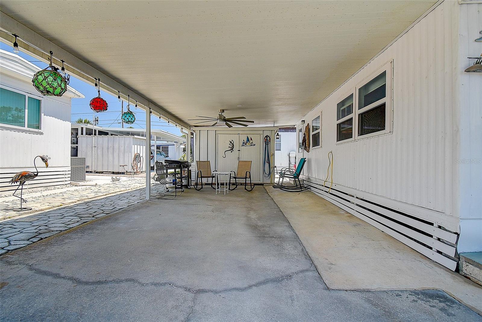 Image 22 of 32 For 14720 113th Avenue 85
