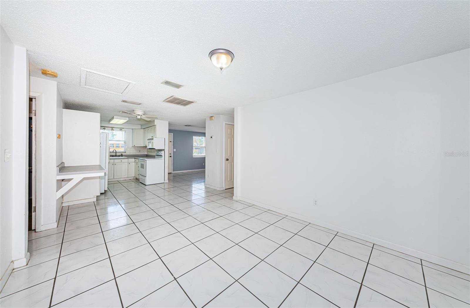 Image 19 of 40 For 9101 86th Avenue