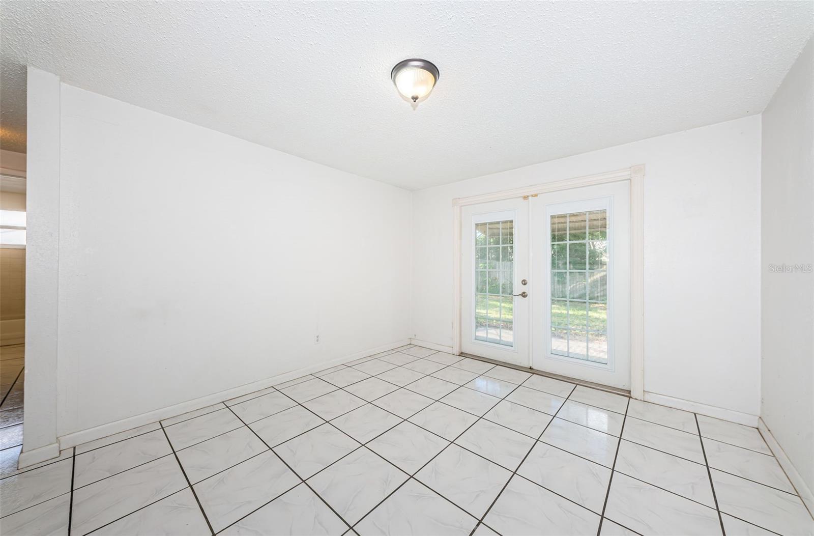 Image 22 of 40 For 9101 86th Avenue