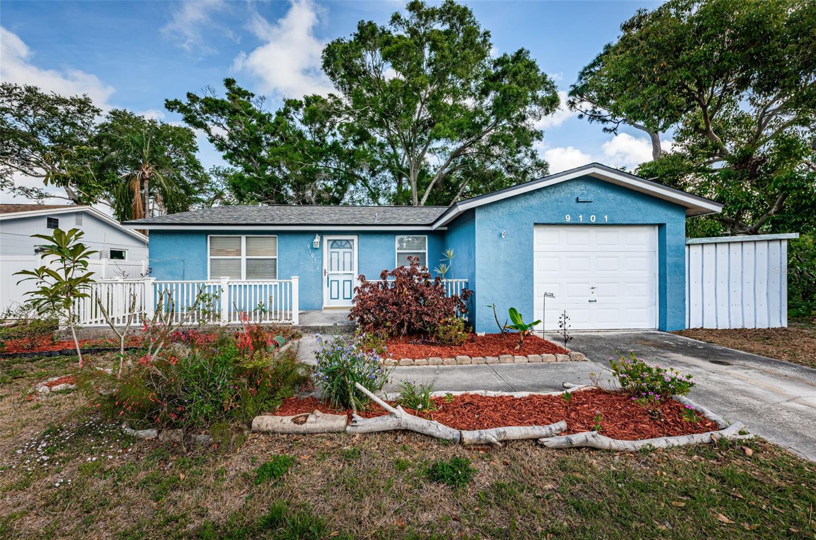 Image 3 of 40 For 9101 86th Avenue