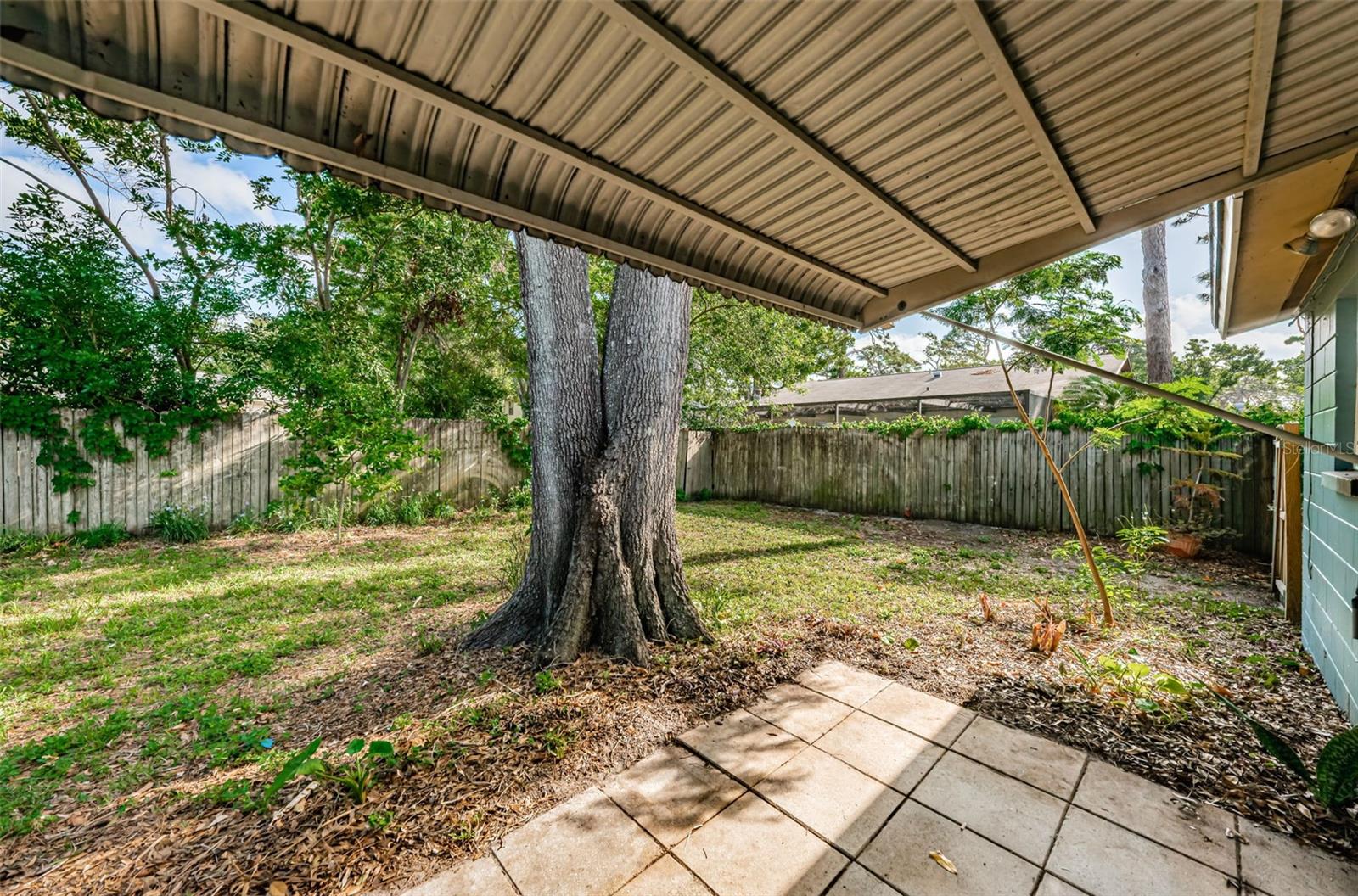 Image 33 of 40 For 9101 86th Avenue